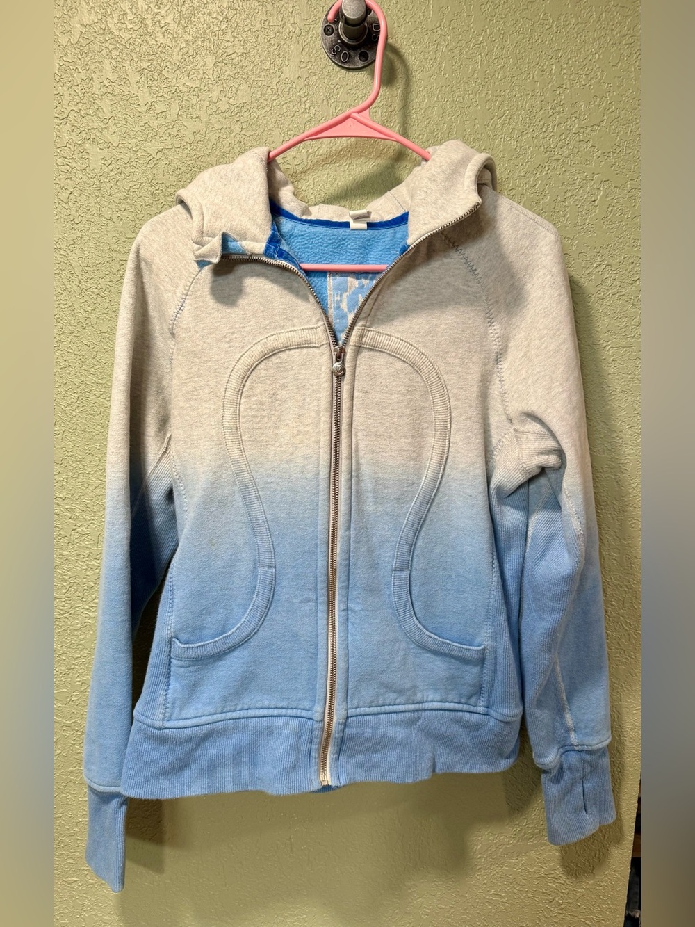 lululemon athletica Grey to Light Blue Ombre Scuba Hoodie Limited Edition 8